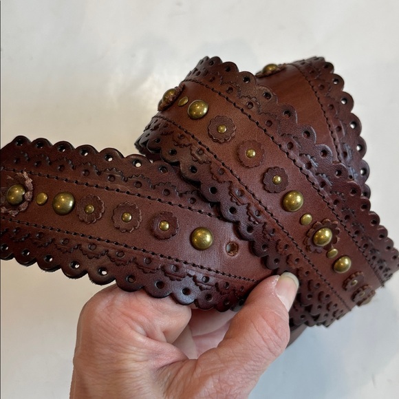 Danier Brown Leather Belt Gold Studs Brass Circle Buckle Size Medium - Picture 5 of 14